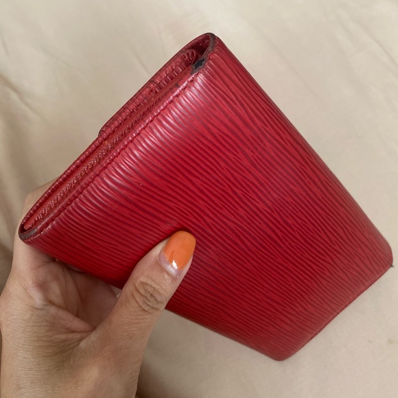 Louis Vuitton red wallet - Picture 5 of 6